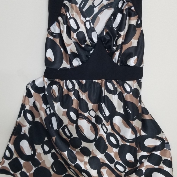 HURRICANE IAN DONATION ITEM - NOT AVAILABLE - Long Top Ties in the Back - Picture 1 of 5